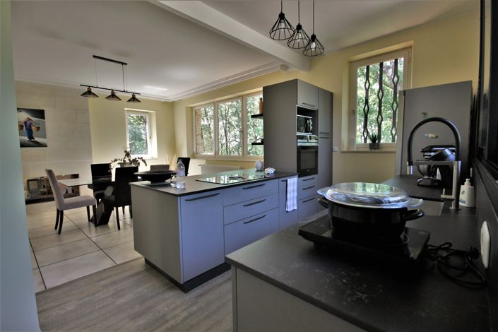 Image No.3-5 Bed House for sale