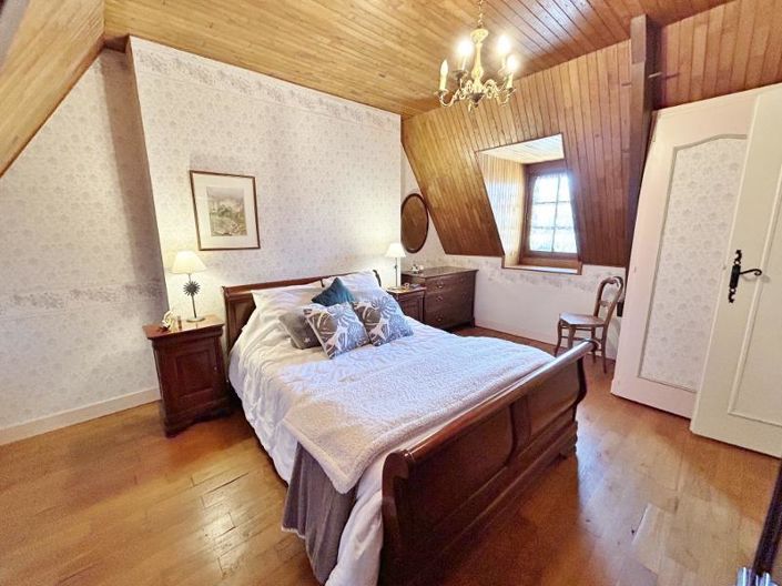 Image No.9-4 Bed House for sale