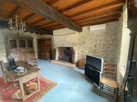 Image No.9-7 Bed House for sale