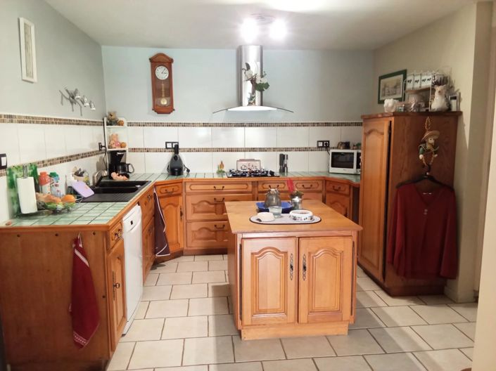 Image No.3-5 Bed Village House for sale