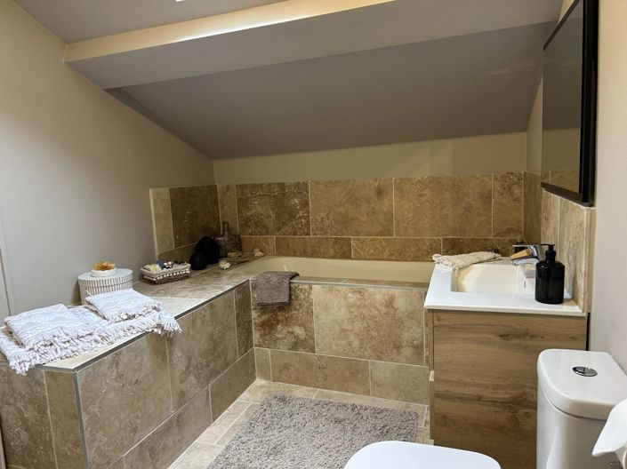 Image No.14-6 Bed House for sale