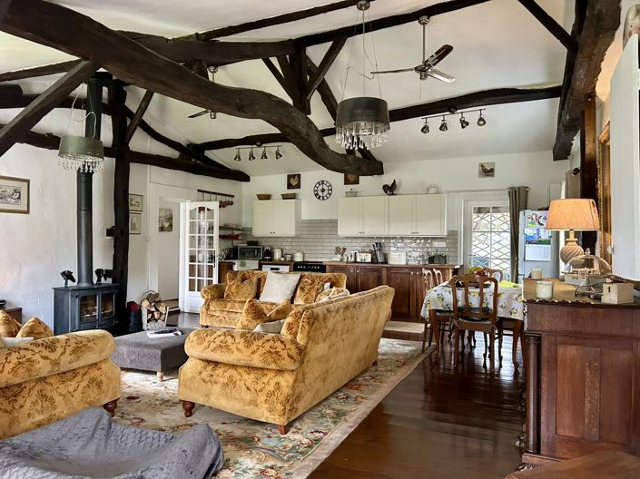 Image No.3-6 Bed House for sale