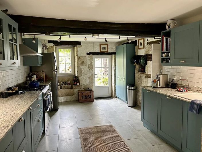 Image No.4-6 Bed House for sale