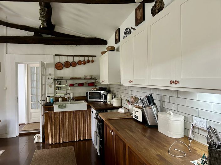 Image No.7-6 Bed House for sale