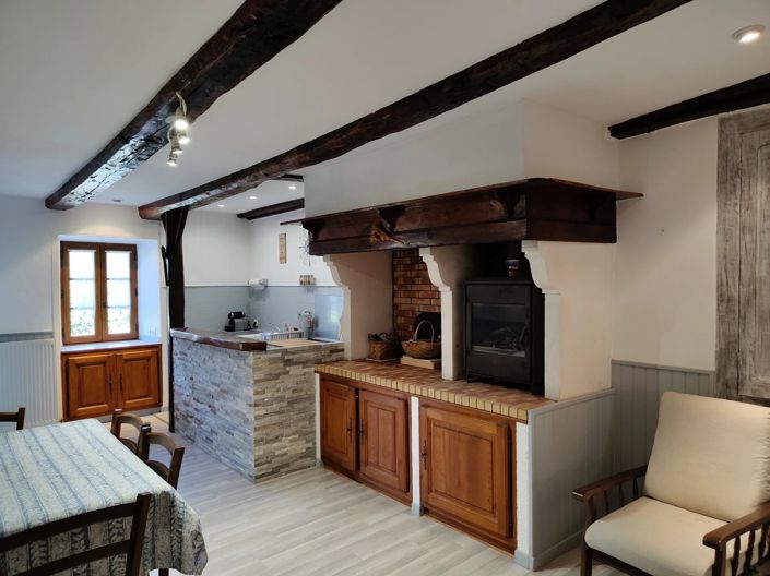 Image No.5-2 Bed House for sale