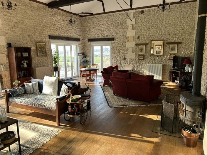 Image No.3-4 Bed House for sale