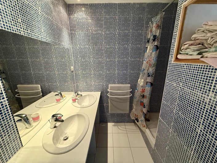 Image No.13-4 Bed House for sale