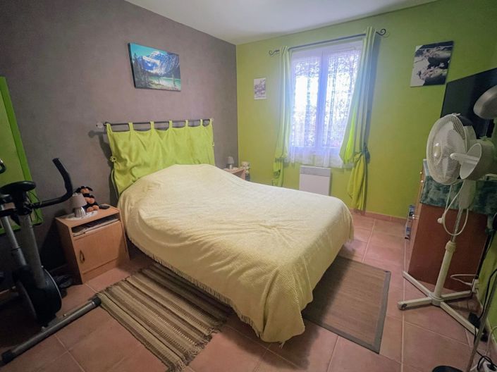 Image No.12-4 Bed House for sale