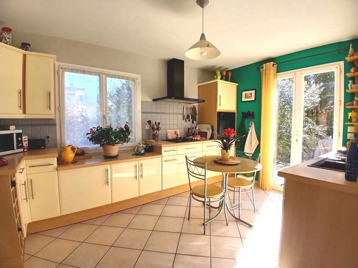 Image No.5-4 Bed House for sale