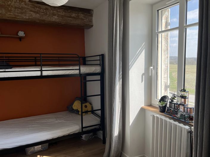 Image No.12-6 Bed House for sale