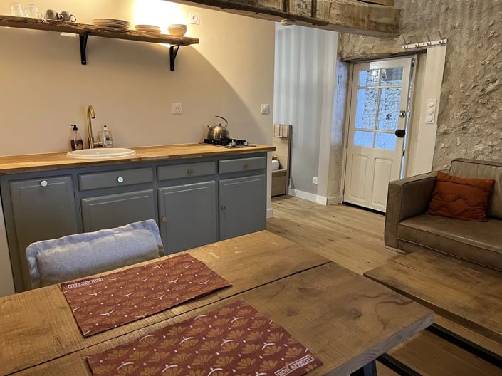 Image No.14-6 Bed House for sale