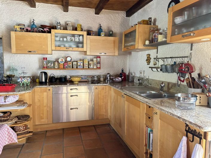 Image No.3-4 Bed House for sale