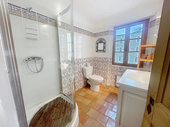 Image No.8-3 Bed Village House for sale