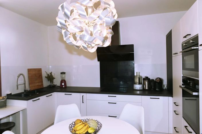 Image No.7-7 Bed House for sale