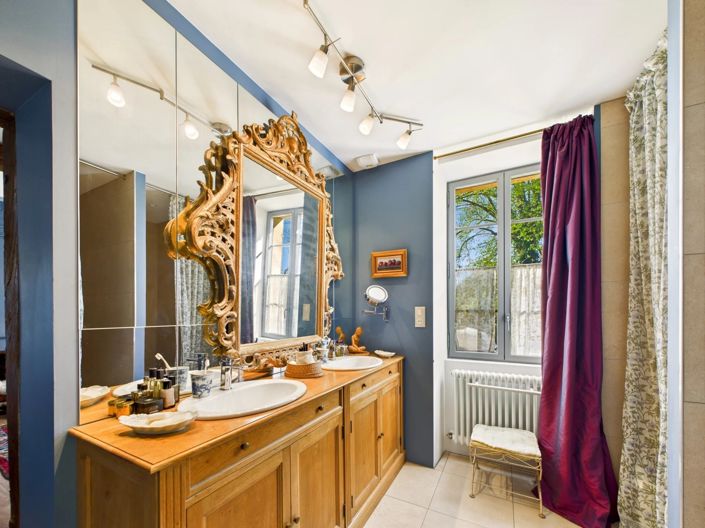 Image No.10-4 Bed Village House for sale