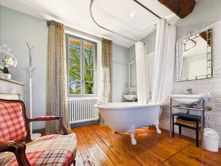 Image No.12-4 Bed Village House for sale