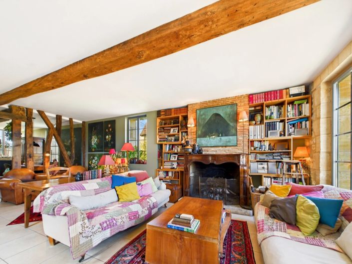 Image No.4-4 Bed Village House for sale