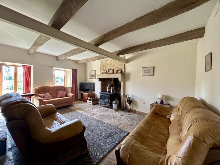 Image No.3-6 Bed Village House for sale