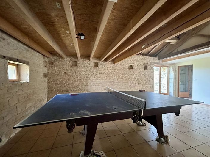 Image No.5-6 Bed Village House for sale