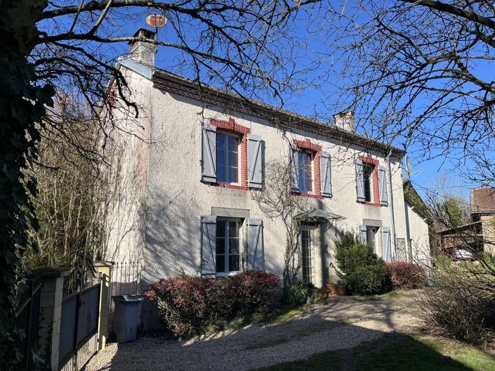 Image No.1-4 Bed House for sale