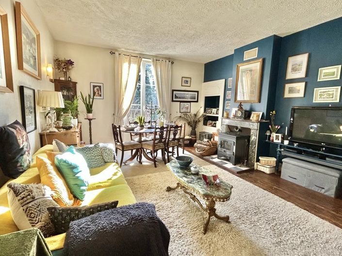 Image No.8-3 Bed House for sale