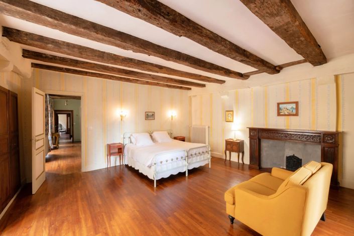 Image No.9-House for sale