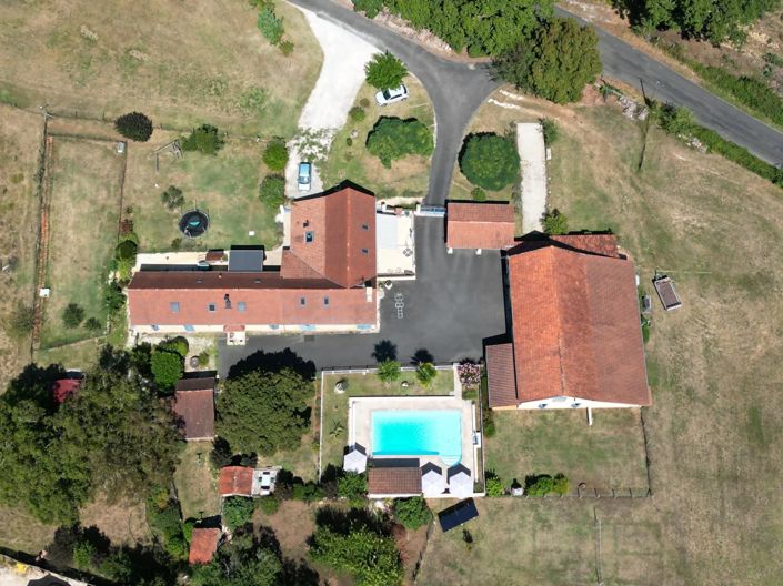 Image No.12-9 Bed House for sale