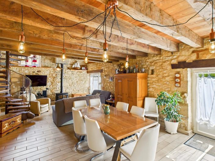 Image No.3-9 Bed House for sale