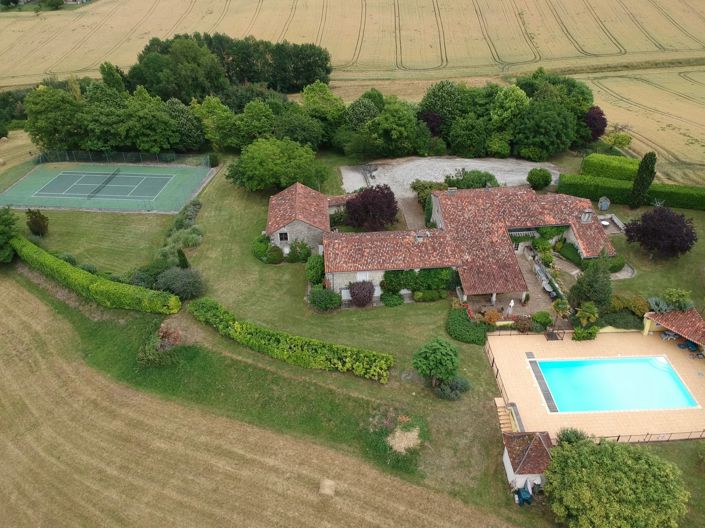 Image No.2-10 Bed House for sale