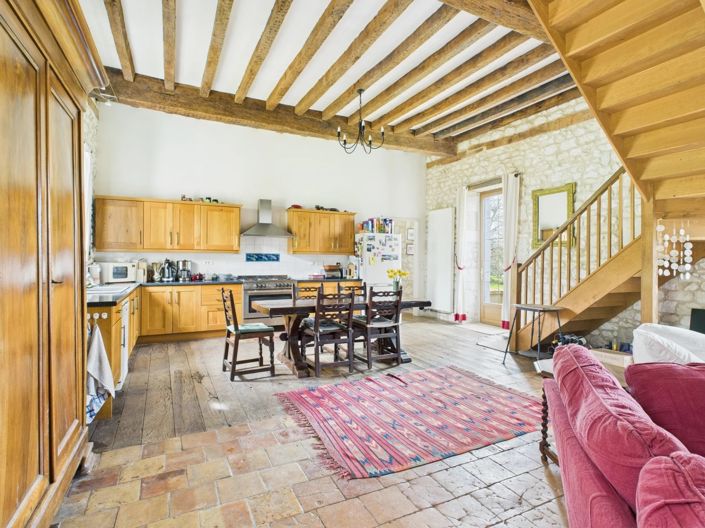 Image No.6-4 Bed Farmhouse for sale