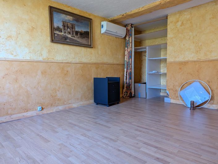 Image No.10-3 Bed Village House for sale