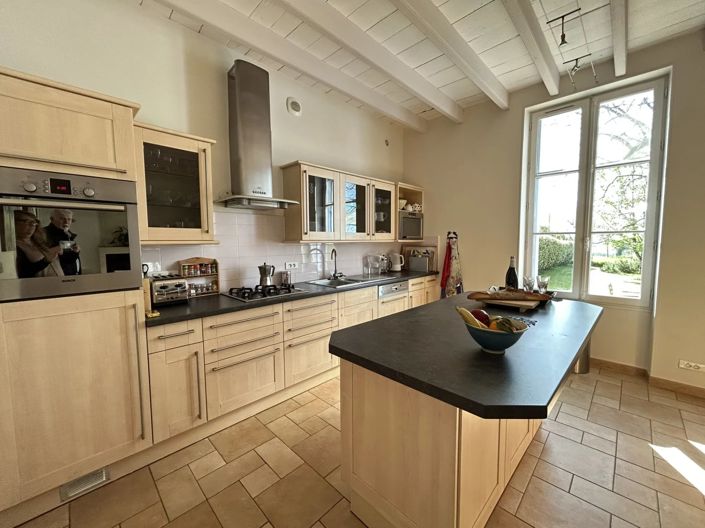 Image No.5-5 Bed House for sale