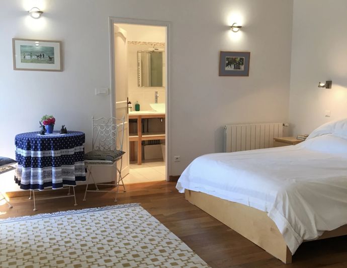 Image No.9-5 Bed House for sale