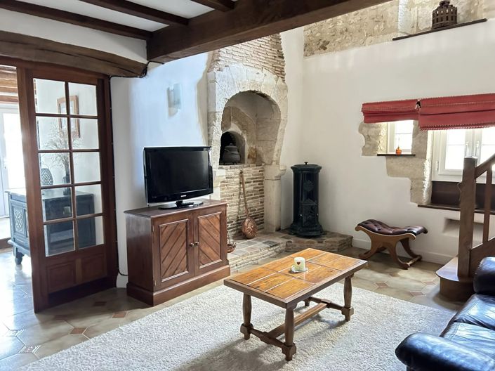 Image No.9-7 Bed House for sale