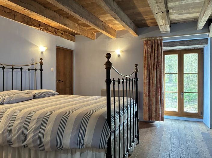 Image No.10-4 Bed House for sale