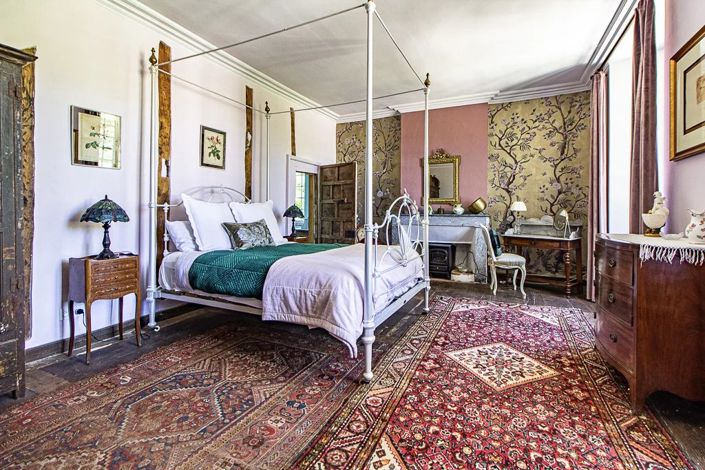 Image No.9-8 Bed House for sale