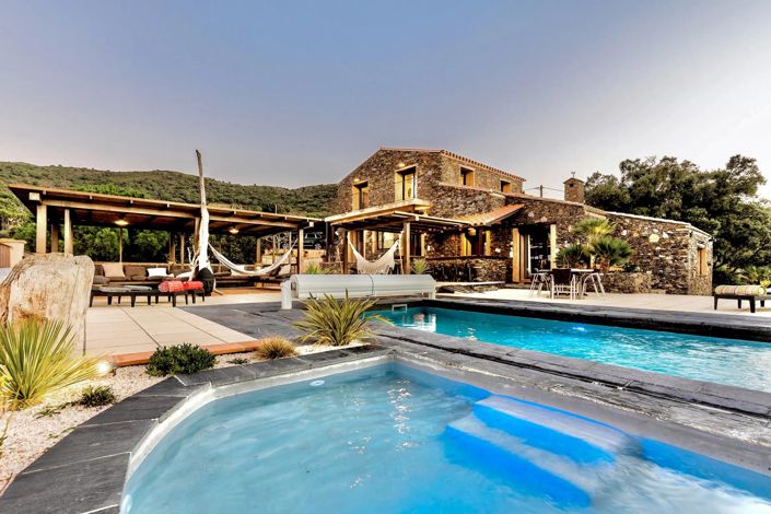 Image No.3-4 Bed House for sale