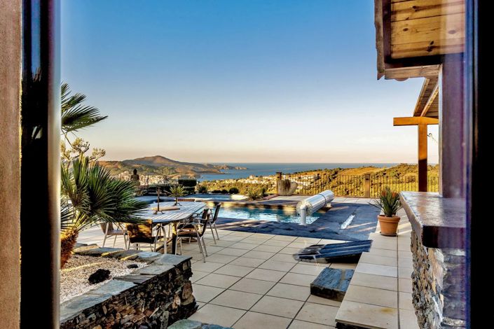 Image No.9-4 Bed House for sale