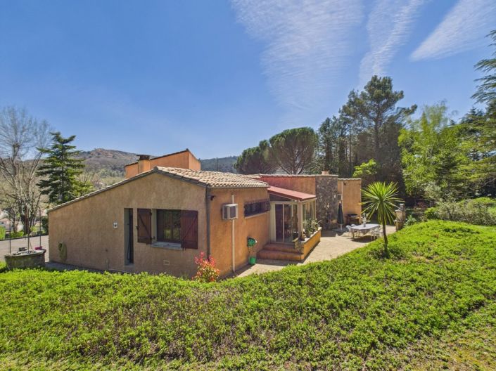 Image No.13-5 Bed House for sale