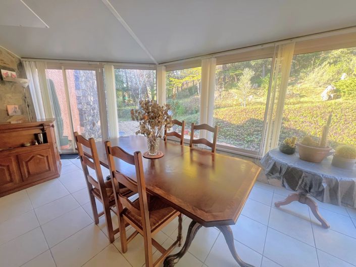 Image No.4-5 Bed House for sale