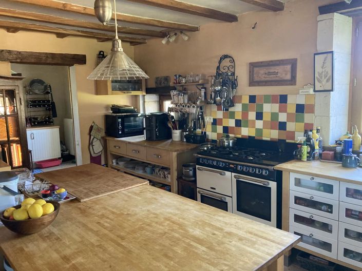 Image No.5-6 Bed House for sale