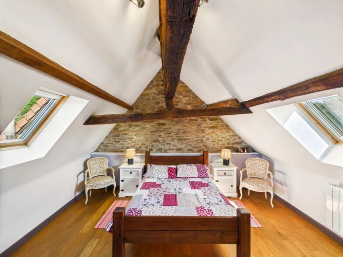 Image No.8-9 Bed Farmhouse for sale