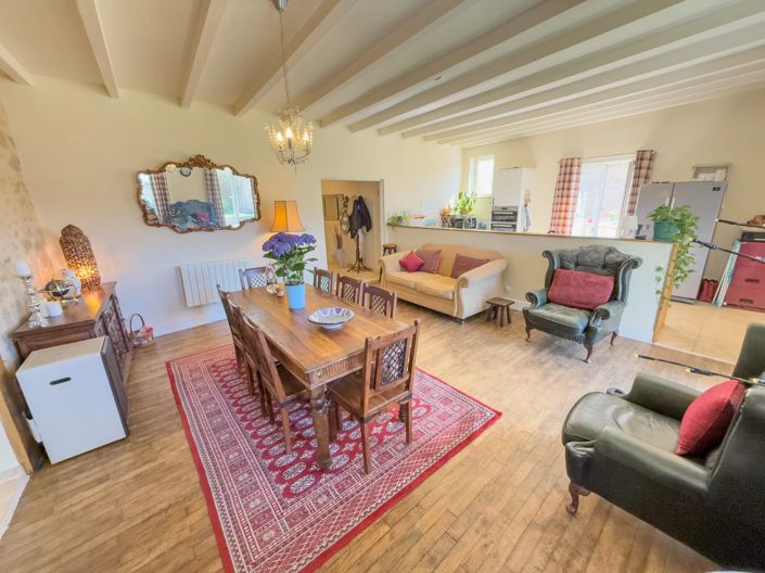 Image No.2-6 Bed House for sale