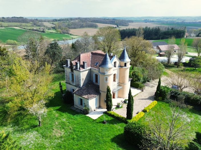 Image No.1-5 Bed House for sale