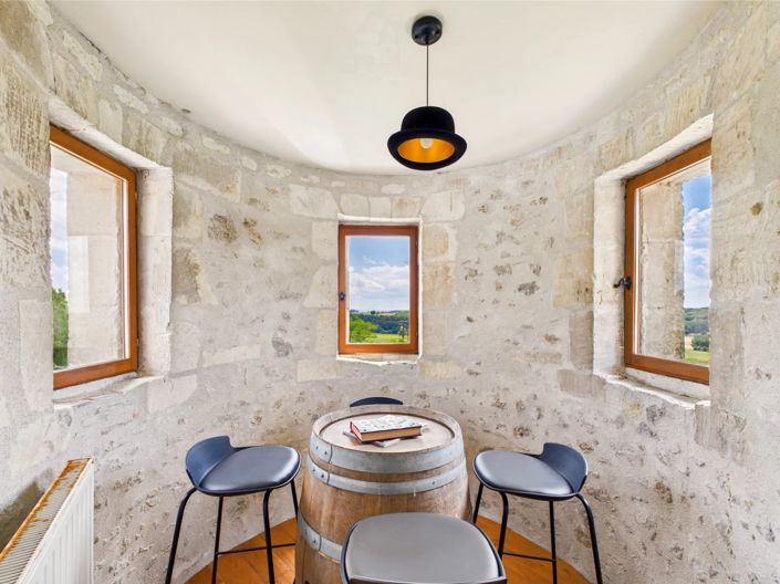 Image No.12-5 Bed House for sale