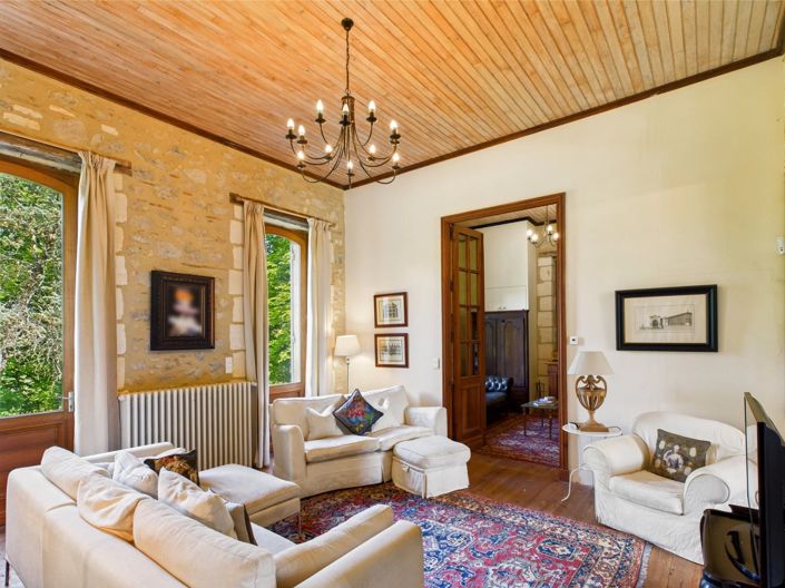 Image No.4-5 Bed House for sale