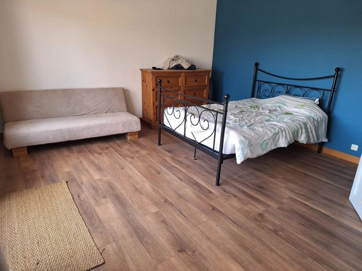 Image No.10-3 Bed House for sale