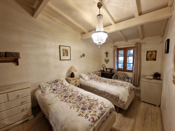 Image No.8-2 Bed House for sale