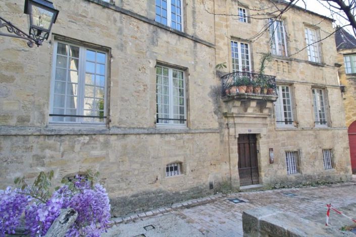 Image No.1-3 Bed Apartment for sale