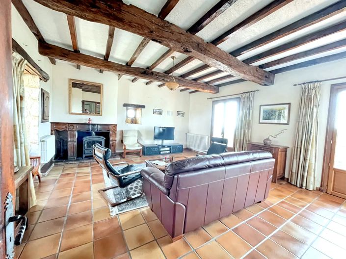 Image No.11-4 Bed Village House for sale